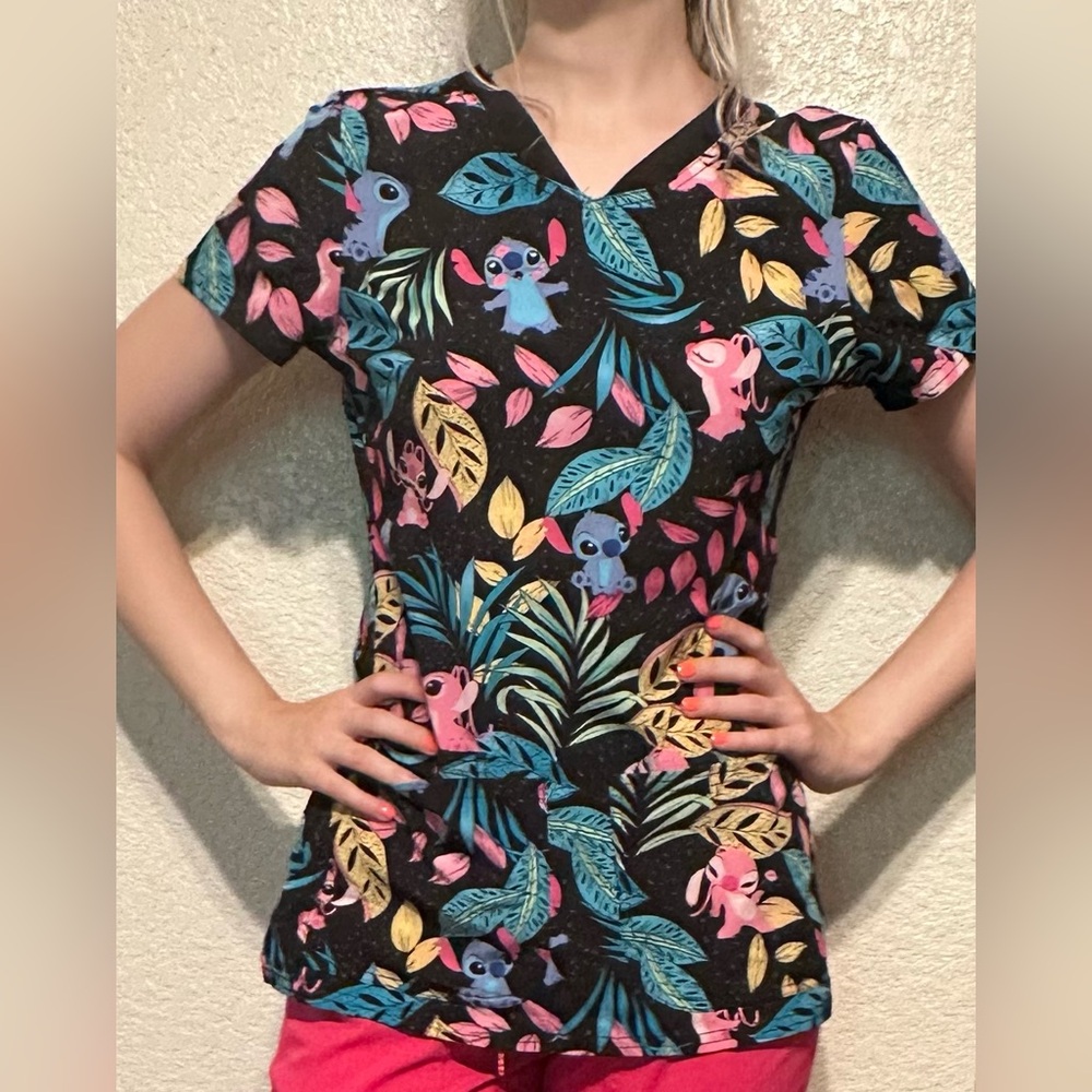 XS Disney Stitch Floral Scrub Top